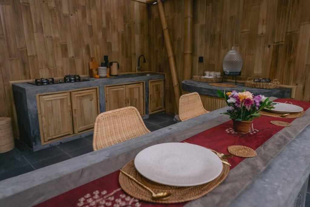 Makerti Bali~Bamboo House Villa Selat Bagian luar foto