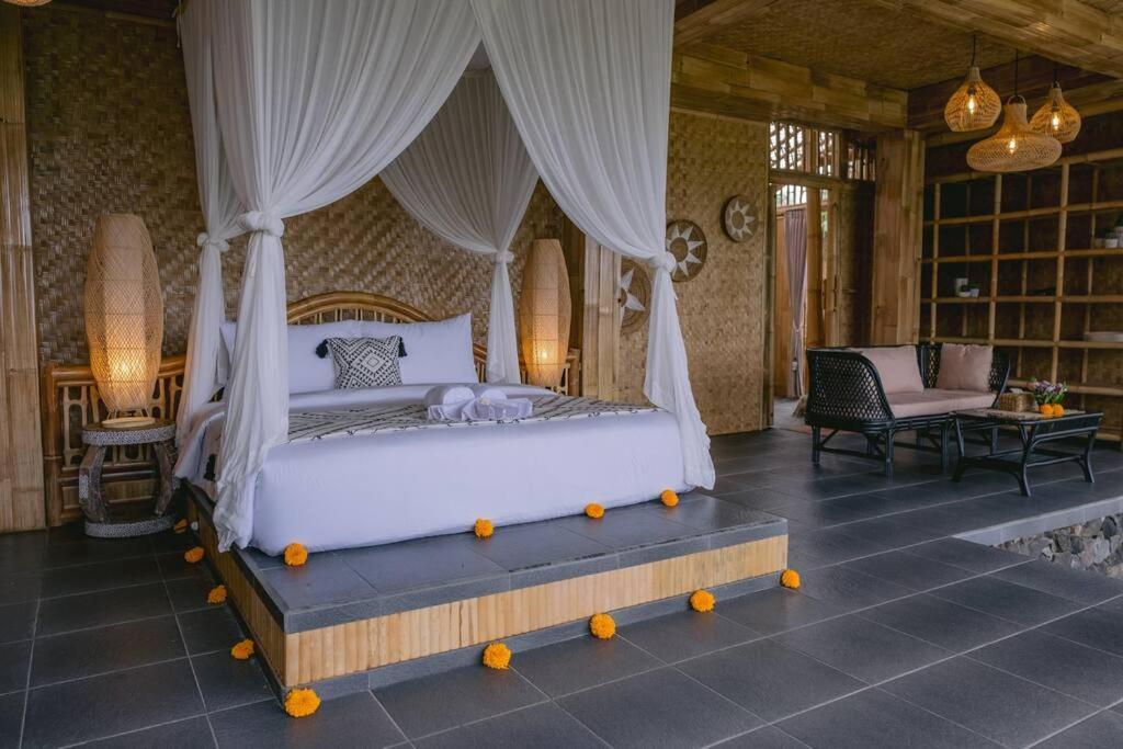 Makerti Bali~Bamboo House Villa Selat Bagian luar foto