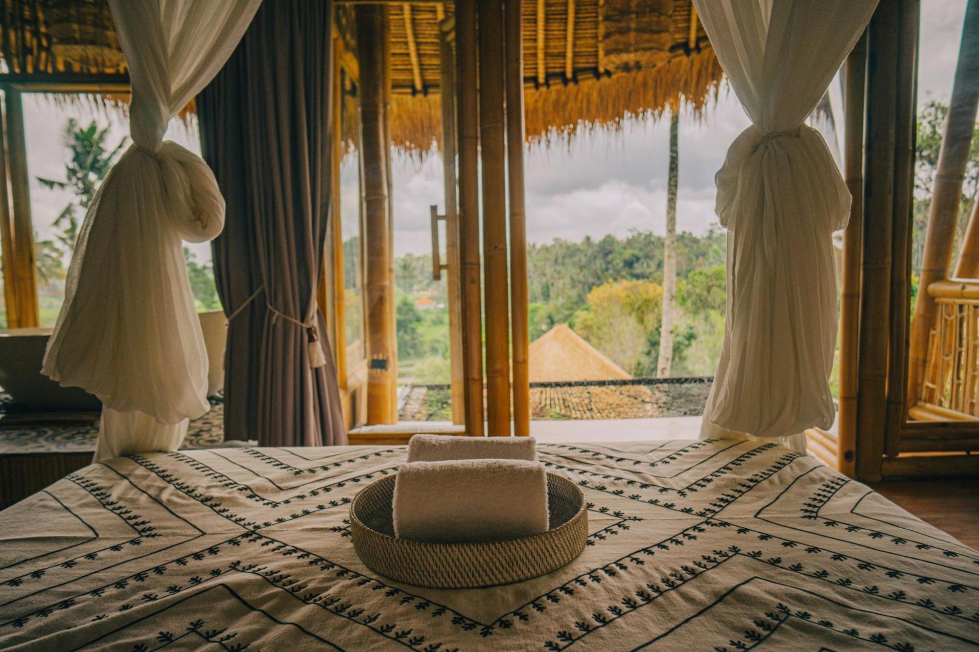 Makerti Bali~Bamboo House Villa Selat Bagian luar foto